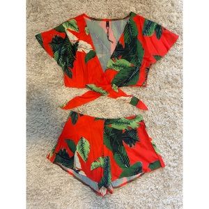 Two-piece tropical set, size small